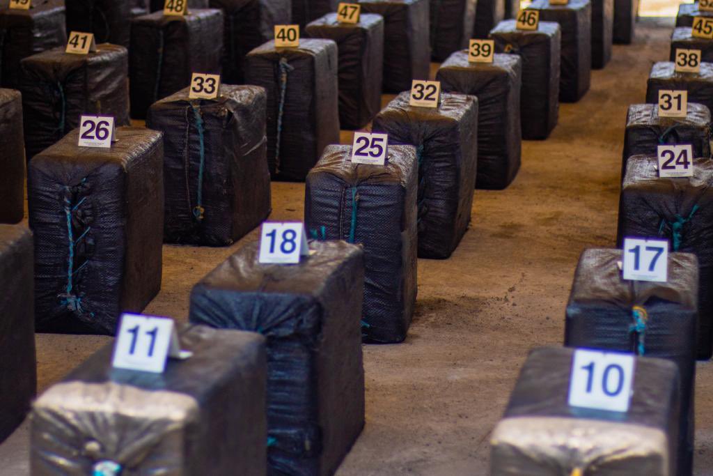El Salvador ha incautado más de 3,600 kilos de cocaína en la última semana el-salvador-ha-incautado-mas-de-3600-kilos-de-cocaina-en-ultima-semana